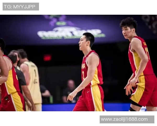 胡明轩：从青涩小将到篮球场上的耀眼明星之路与成长故事