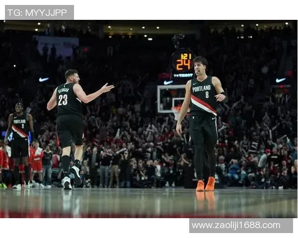 雷霆与马刺第六场激战回顾双方拼尽全力争夺晋级机会